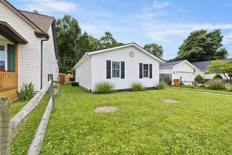 Exterior - 144 E Postal Ave, Newark, OH 43055 photo 5 of 5