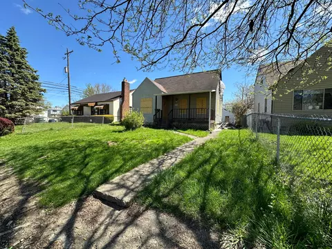 2314 Homestead Dr, Columbus, OH 43211