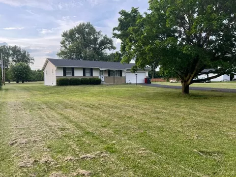 778 Hibbs Rd, Lockbourne, OH 43137