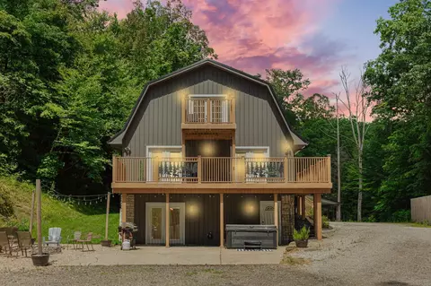 9099 Fairfield Rd, Sugar Grove, OH 43155