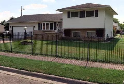 1675 Deporres Dr, Columbus, OH 43219