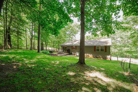 Exterior - 850 Walnut Dr, Logan, OH 43138 photo 9 of 12
