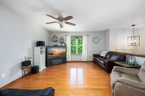 Living - 850 Walnut Dr, Logan, OH 43138 photo 1 of 1