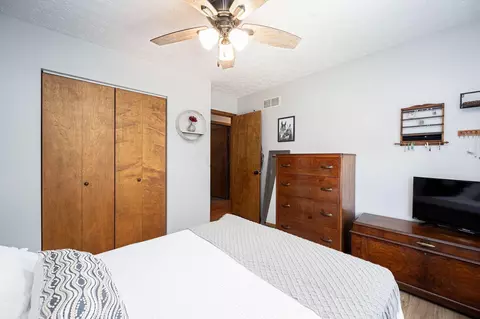 Bedroom - 850 Walnut Dr, Logan, OH 43138 photo 4 of 6