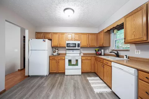 Kitchen - 850 Walnut Dr, Logan, OH 43138 photo 1 of 2