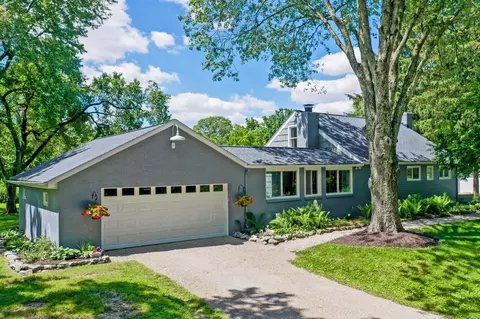 8139 Walnut St, New Albany, OH 43054