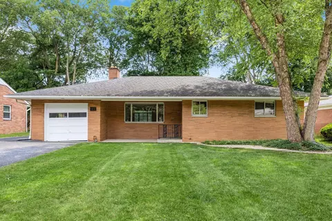 211 Ceramic Dr, Columbus, OH 43214