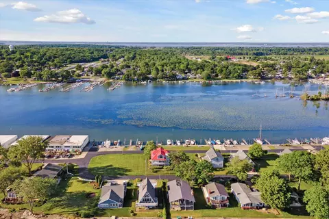 8224 E Lake Blvd, Marblehead, OH 43440 photo 8