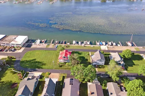8224 E Lake Blvd, Marblehead, OH 43440 photo 10