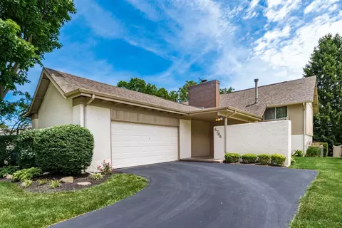 4784 Winterset Dr, Columbus, OH 43220