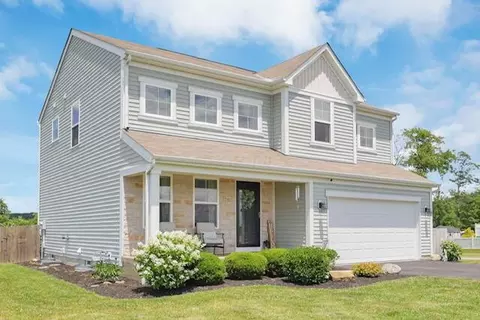 2101 Greencrest Way, Lancaster, OH 43130
