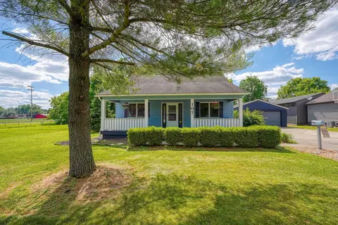 107 Dickason St, Jackson, OH 45640 photo 2
