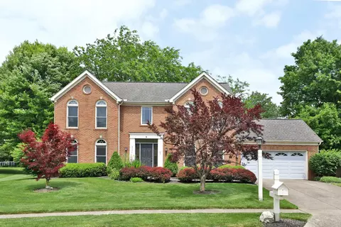 6774 Lakeside Cir W, Worthington, OH 43085