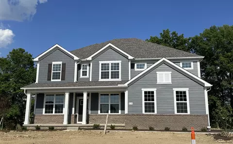8136 Smiths Cir, Powell, OH 43065