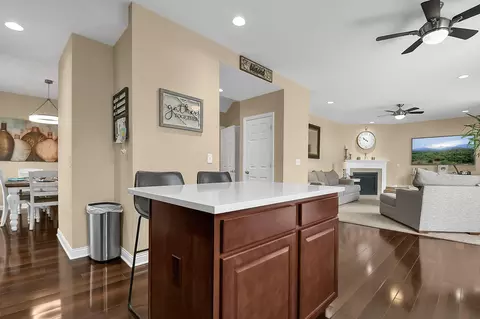8653 Melton Fields Dr, Blacklick, OH 43004 photo 7