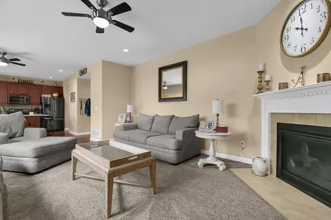 8653 Melton Fields Dr, Blacklick, OH 43004 photo 12