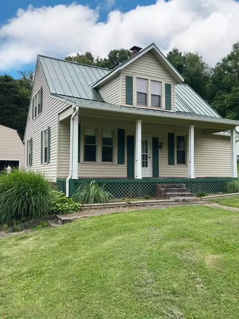 726 Boving Rd, Lancaster, OH 43130