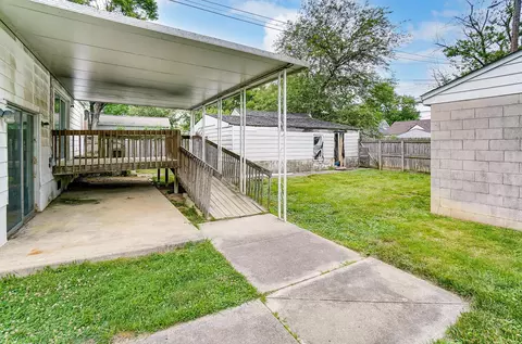Exterior - 932 Ruby Ave, Columbus, OH 43227 photo 3 of 8