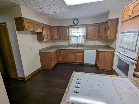 1361 Hanover Ct, Circleville, OH 43113 photo 20