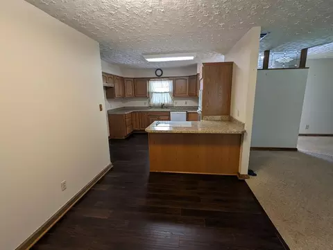 1361 Hanover Ct, Circleville, OH 43113 photo 23