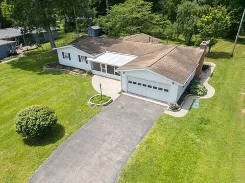 1361 Hanover Ct, Circleville, OH 43113 photo 9