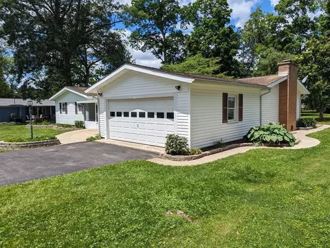 1361 Hanover Ct, Circleville, OH 43113 photo 5