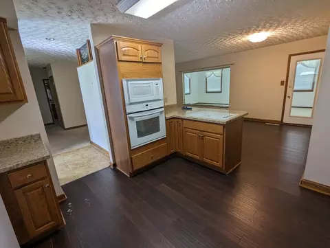 1361 Hanover Ct, Circleville, OH 43113 photo 19