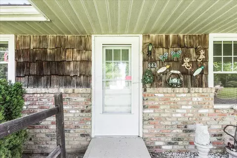 Exterior - 843 S Main St, De Graff, OH 43318 photo 5 of 10