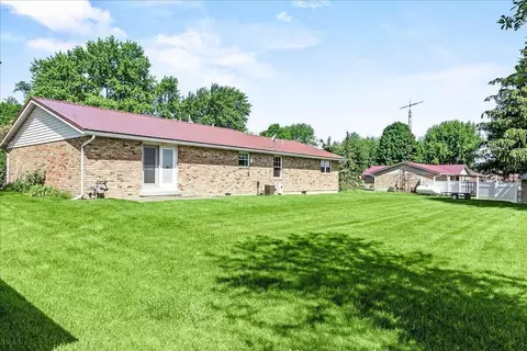 Exterior - 843 S Main St, De Graff, OH 43318 photo 6 of 10