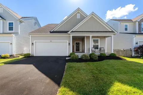 582 Eisen Dr, Blacklick, OH 43004