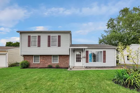 224 Indianhead Dr, Heath, OH 43056