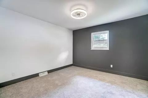 Bedroom - 1380 Devonhurst Dr, Columbus, OH 43232 photo 8 of 17