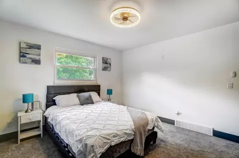 Bedroom - 1380 Devonhurst Dr, Columbus, OH 43232 photo 7 of 17
