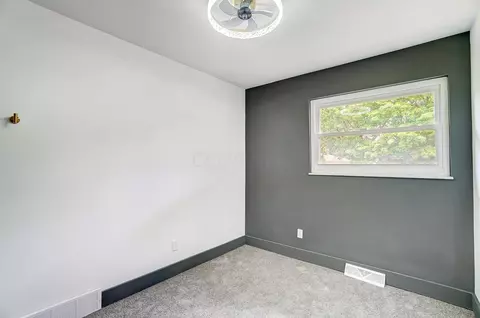 Bedroom - 1380 Devonhurst Dr, Columbus, OH 43232 photo 12 of 17