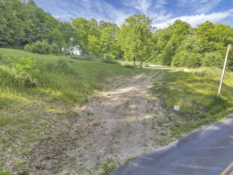 3222 Mainesville Rd W, Junction City, OH 43748