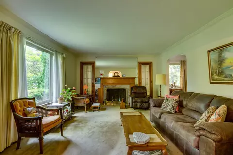 Living - 2832 E Broad St, Columbus, OH 43209 photo 1 of 2