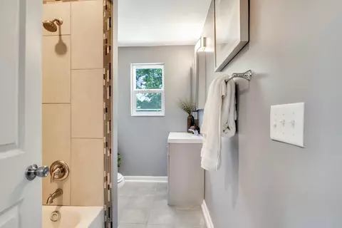 141 E 8th Ave, Columbus, OH 43201 photo 29