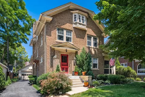 2444 Elm Ave, Bexley, OH 43209