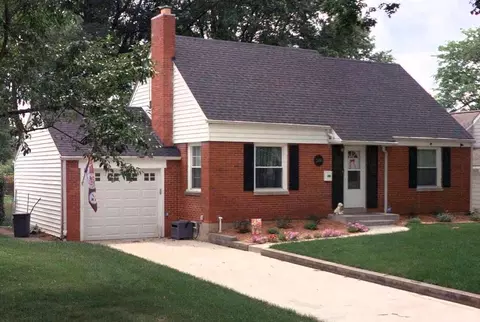 519 E Beaumont Rd, Columbus, OH 43214