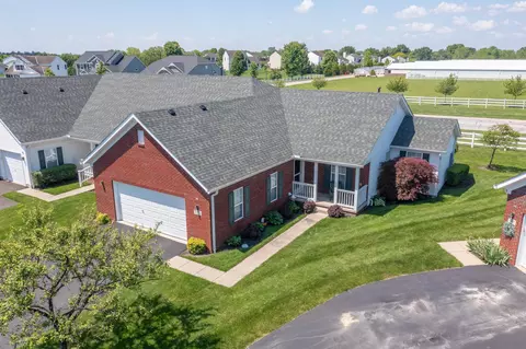 8272 Night Heron Ln, Pickerington, OH 43147