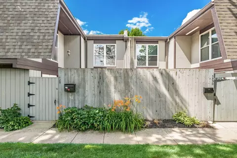 5428 Worthington Forest Pl W, Columbus, OH 43229