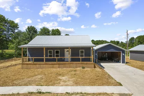 216 W Lincoln St, New Lexington, OH 43764