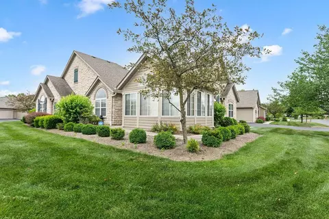 4286 Waterside Pl #34, Grove City, OH 43123