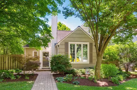 453 Fallis Rd, Columbus, OH 43214