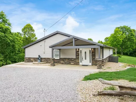 8711 Ridgley Rd, Mount Perry, OH 43760