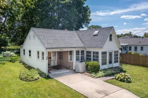 613 E Court St, Urbana, OH 43078