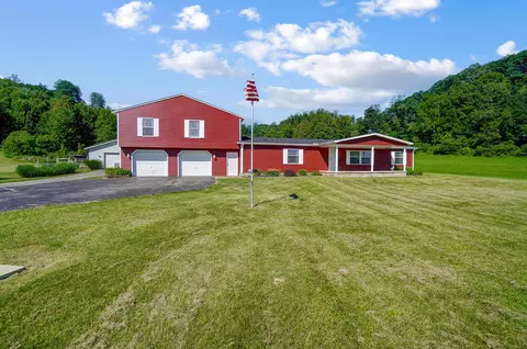 4077 Christmas Rock Rd SW, Lancaster, OH 43130
