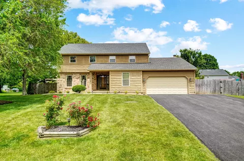 10068 Hounsdale Dr, Pickerington, OH 43147