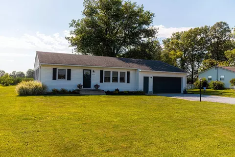423 Pole Lane Rd, Marion, OH 43302