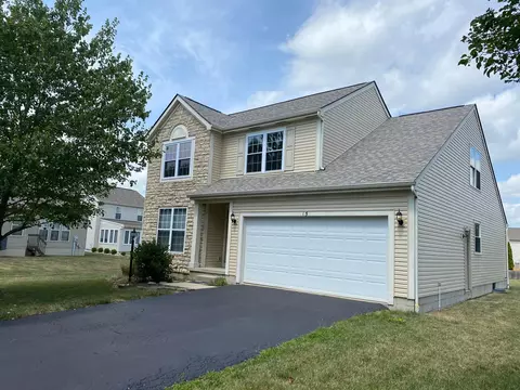 15 Wrens Nest Ct, Pataskala, OH 43062
